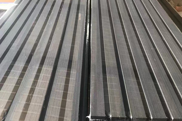 Modular installation of resilient acoustic cladding